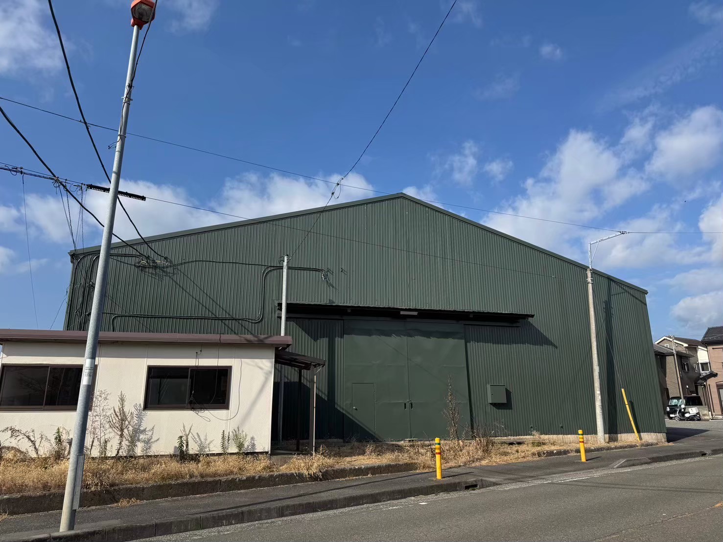 町田市にて外壁塗装・屋根塗装〈倉庫改修工事に伴う塗装メンテナンス〉