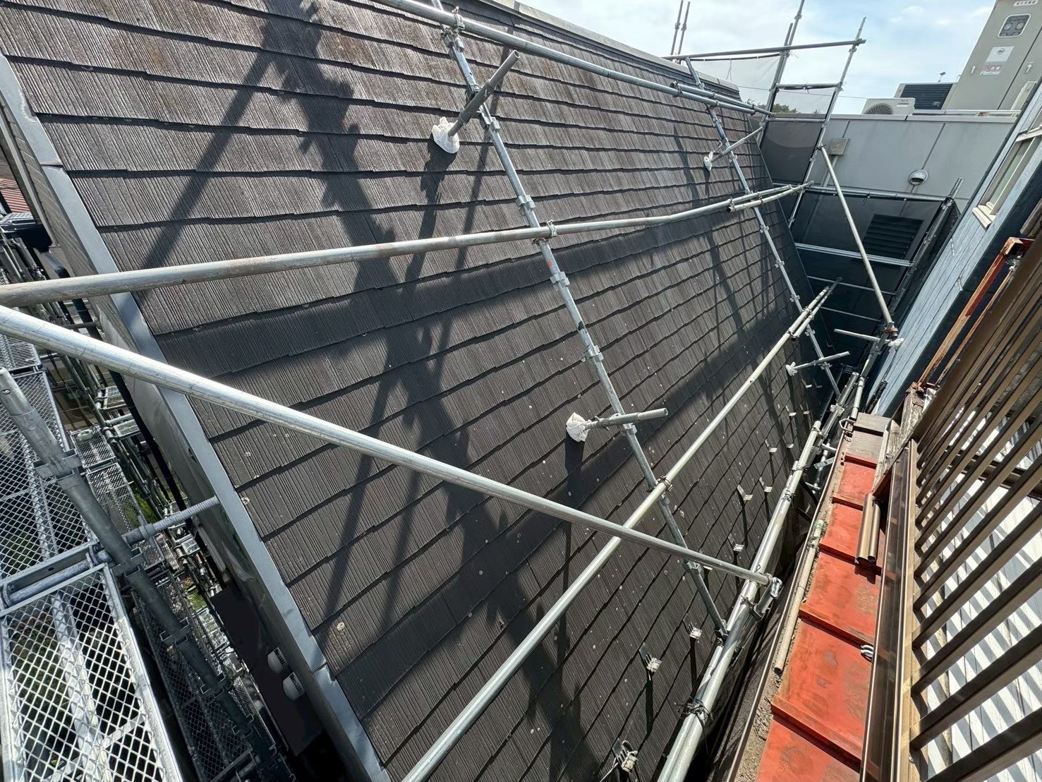 町田市にて雨漏り修理とカバー工法〈ディプロマットスター〉 施工前